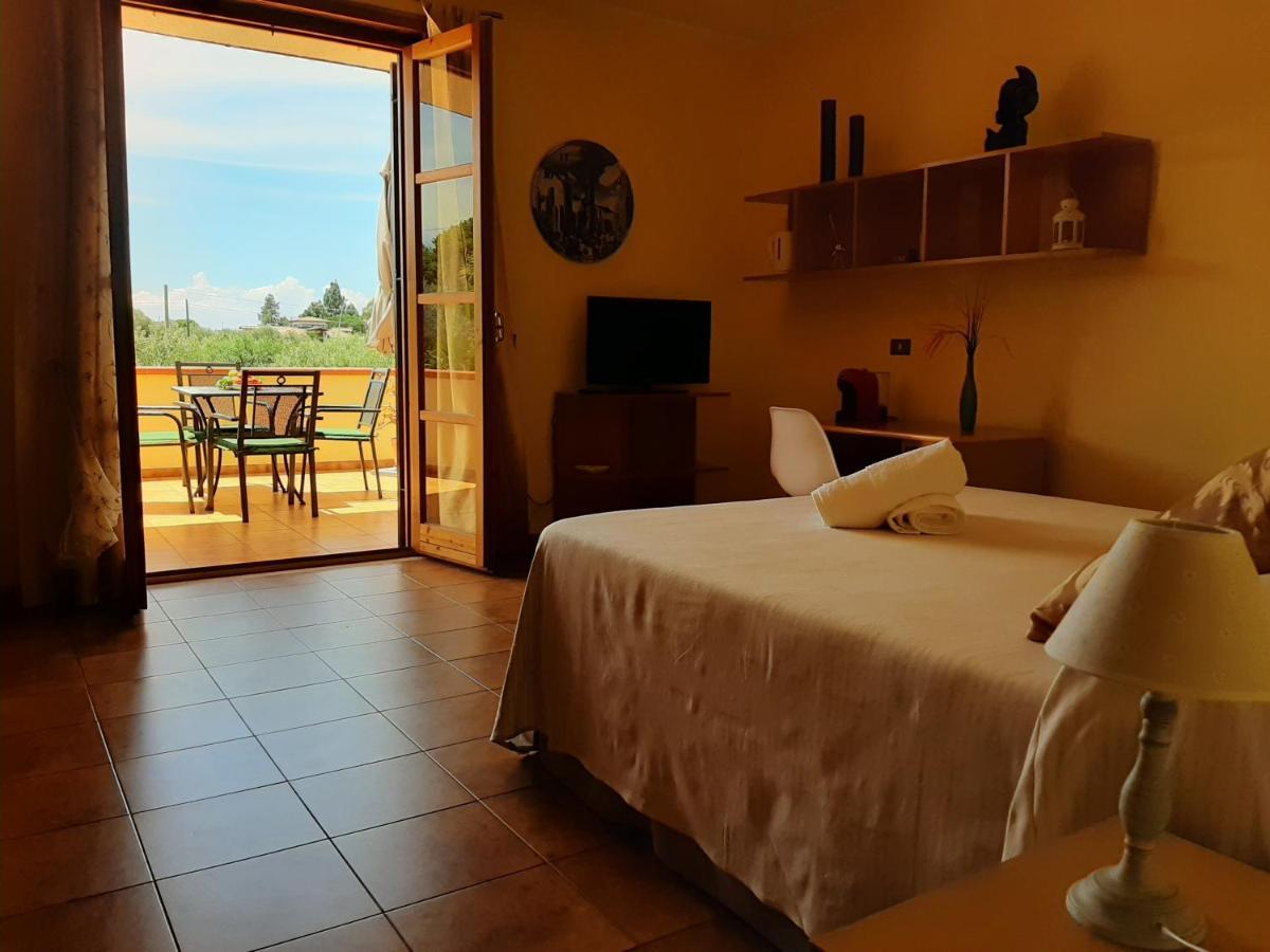 Bed and Breakfast Casanonnavittoria Terrasini Exterior foto